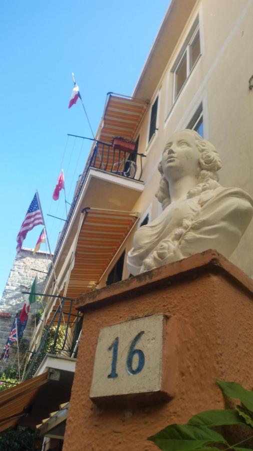 Hotel Triestina Ноли Экстерьер фото