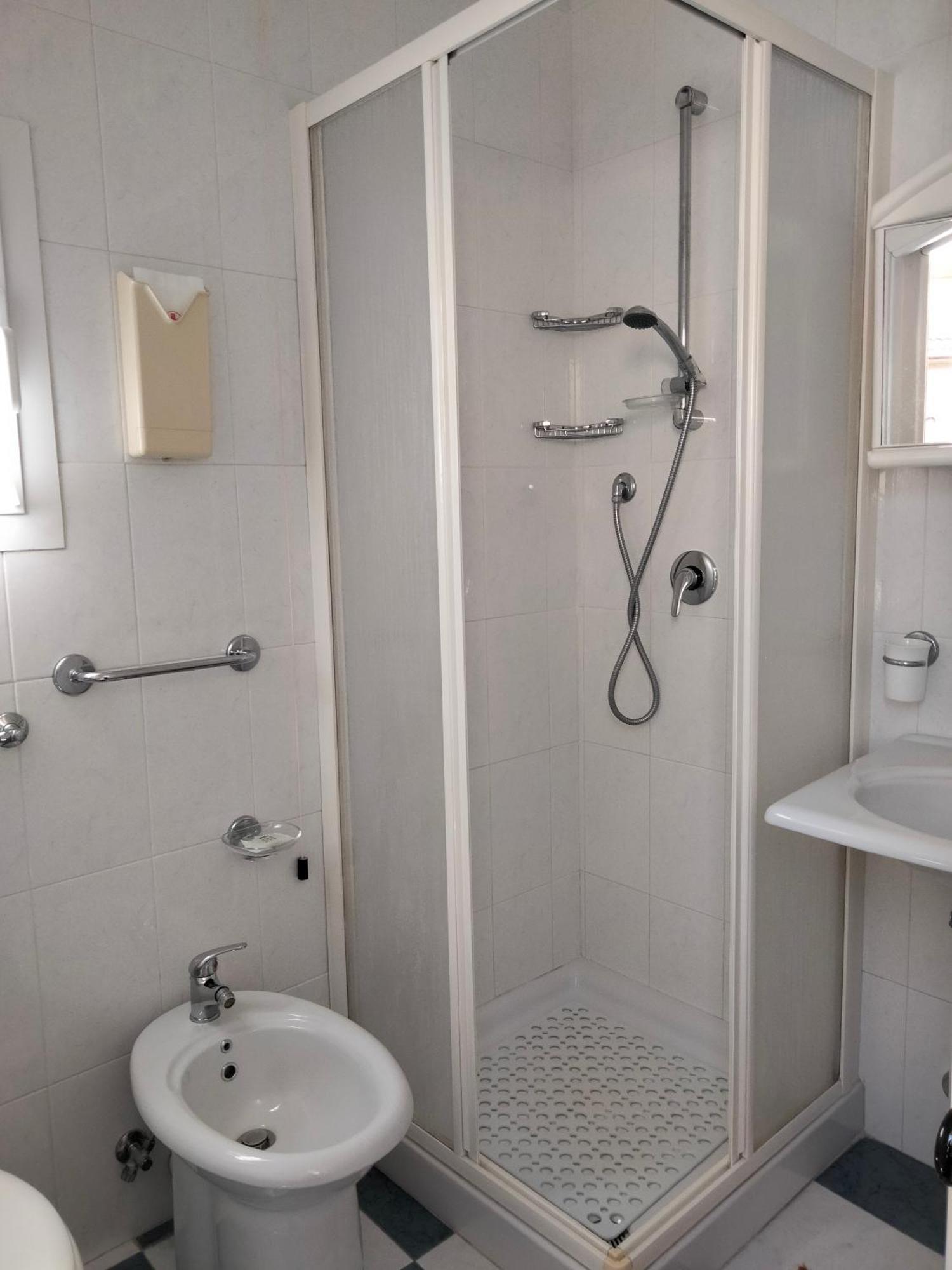 Hotel Triestina Ноли Экстерьер фото